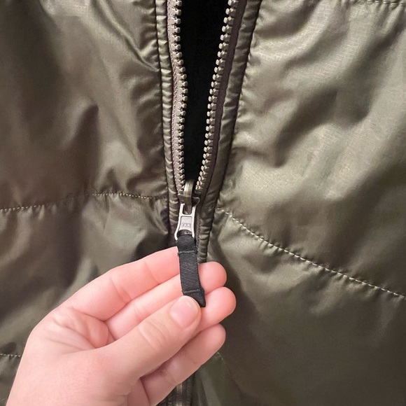 The North Face Men's Green and Black Puffer Jacket - Picture 3 of 6